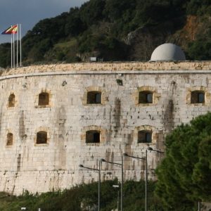 Santoña, una ciudad ejemplar en arquitectura militar