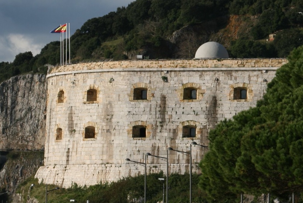 Arquitectura militar de Santoña