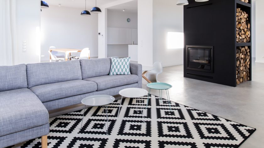 Alfombra moderna en un salón contemporáneo y luminoso